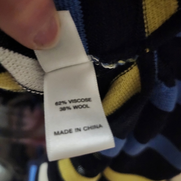 ST. JOHN Ombre Knit Sweater Size M - Picture 8 of 9